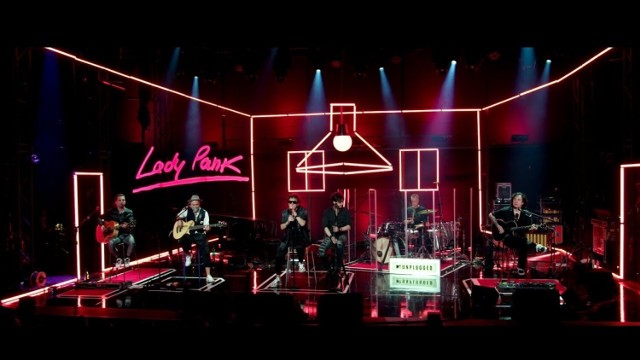 Na płycie Lady Pank "MTV Unplugged" znalazło się czternaście piosenek słynnej grupy w akustycznych aranżacjach
