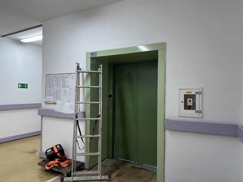 Nowa winda w Domu Pomocy Społecznej w Sandomierzu. To duże ułatwienie dla mieszkańców i pracowników. Zobacz zdjęcia