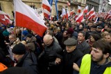 Marsz "Odwagi Polsko! Maryja Zwycięży!". 7 maja w Warszawie Krucjata Różańcowa odpowie KOD-owi 