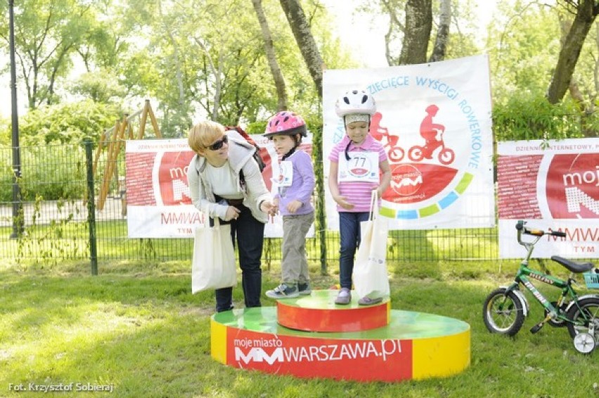 Rowerowy piknik, który odbył się na Kępie Potockiej,...