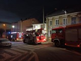 Groźny pożar poddasza przy ulicy Zjazdowej w Opocznie ZDJĘCIA