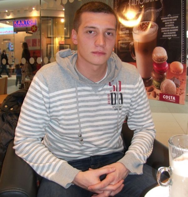 Michał Steinke w przeszłości grał w Warcie Poznań, Zagłębiu Lubin i Ruchu Chorzów. Teraz jest zawodnikiem Pelikana