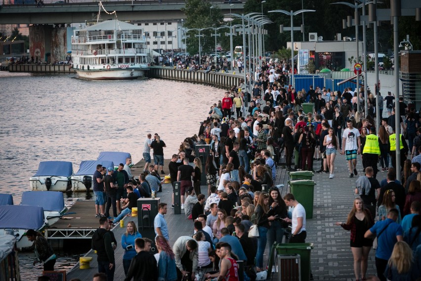 Juwenalia w Szczecinie. Tłumy (nie tylko) studentów na bulwarach [ZDJĘCIA]