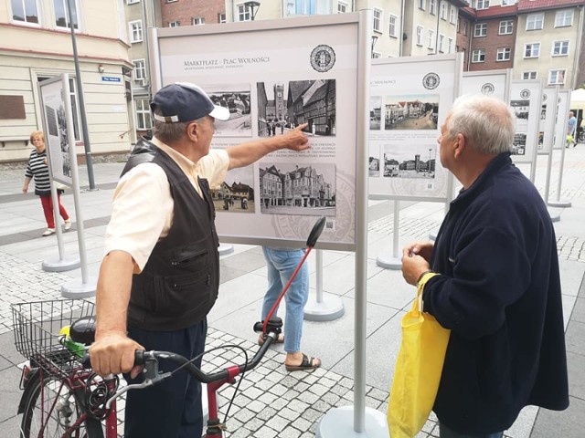 Wystawa na placu Wolności