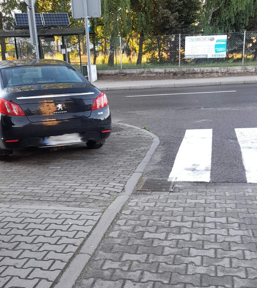 Mistrzowie Parkowania w Wągrowcu i powiecie wągrowieckim. Galeria "dziwnie" zaparkowanych samochodów na ulicach i parkingach