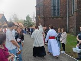 Święconka w Rudzie Śląskiej. Mieszkańcy Goduli poświęcili swoje koszyczki. Zobacz zdjęcia 