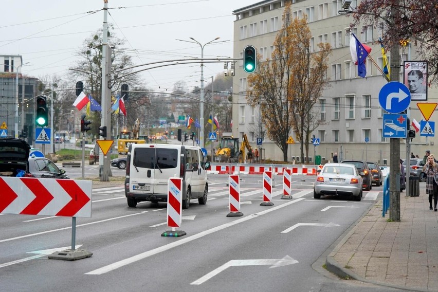 Kolejne zmiany w ruchu drogowym przy Urzędzie Miasta w Gdańsku. Co czeka kierowców?