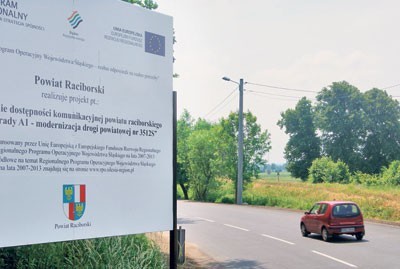 Po remoncie ulica Brzeska w Raciborzu jest równa jak stół. Nowy asfalt położono na odcinku 2,6 km