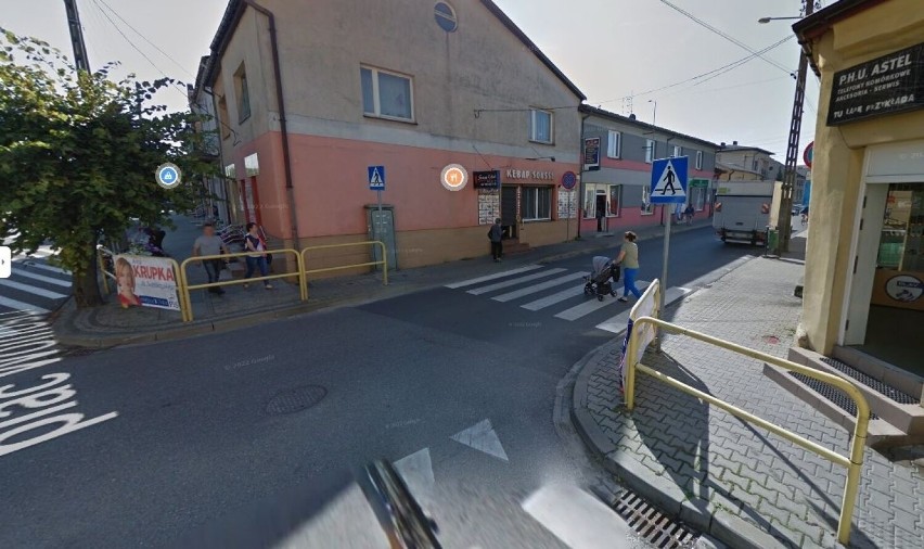 Mamy Cię! Upolowani przez Google'a na ulicach Włoszczowy. Może jesteś na którymś ze zdjęć? Sprawdź!
