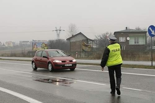 Kontrola drogowa. Zdjęcie ilustracyjne