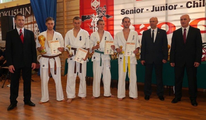 Karate. Trzy medale Malborskiego Klubu Kyokushin Karate w Polish Open IKO Galizia Cup