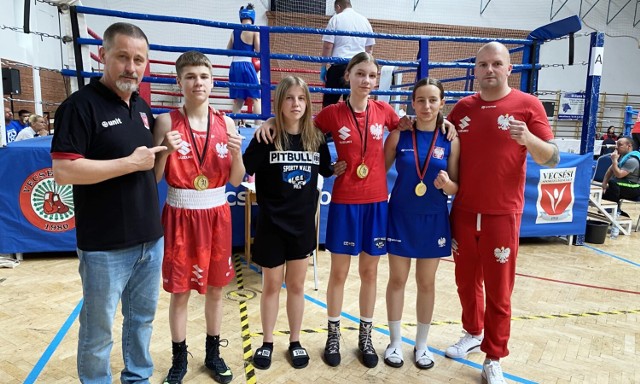 Ekipa Sportów Walki Piła znakomicie zaprezentowała się w Memoriale Viktora Vargi, który odbył się w węgierskim Vesces