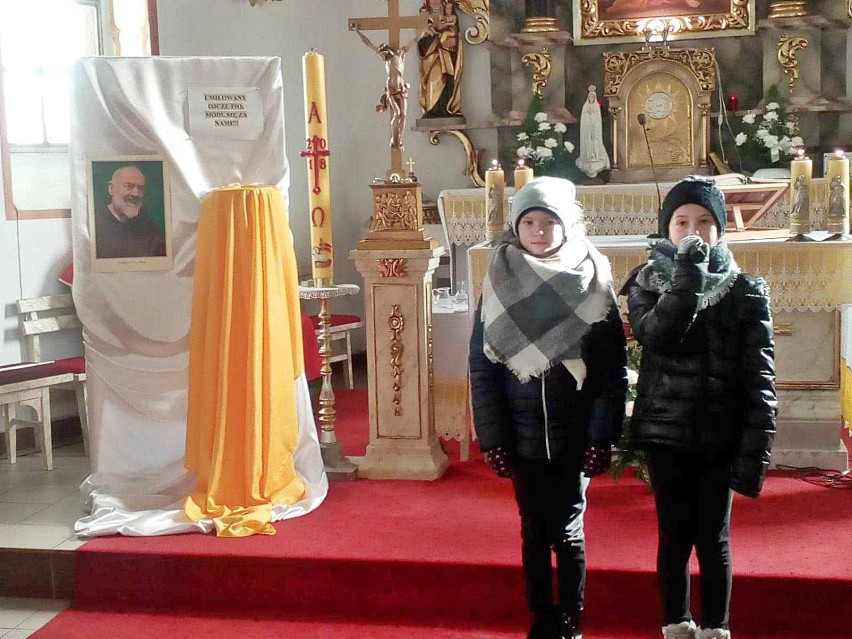 Wierni z Drołtowic oraz Dziesławic modlili się przy relikwiach Ojca Pio