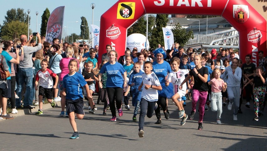 V "Niebieski Bieg" i festyn w marinie w Grudziądzu...