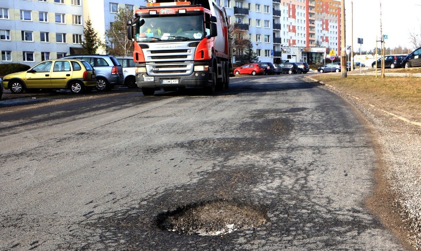 Ulica Łęgi na wjeździe na os. Rządz w Grudziądzu.