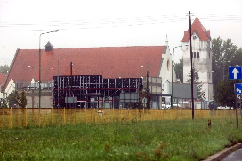 Powstaje restauracja KFC na osiedlu Piekary w Legnicy, zobaczcie aktualne zdjęcia