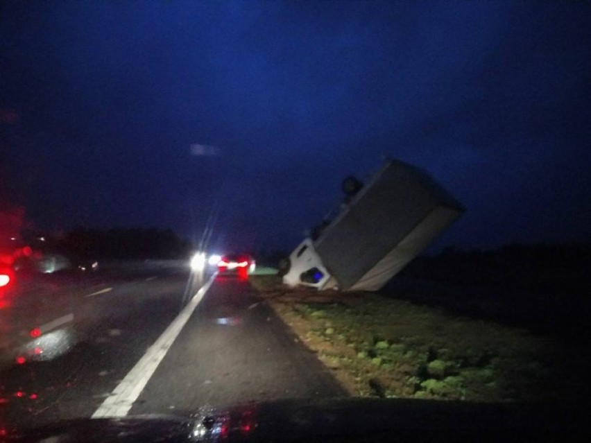 Orkan Ksawery szalejący w czwartek, 5 października nad...