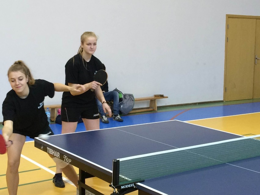 Mistrzostwa Szkół Powiatu Radomszczańskiego w tenisie stołowym w Radomsku