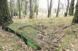 Woda podmyła żydowski cmentarz w Szczercowie