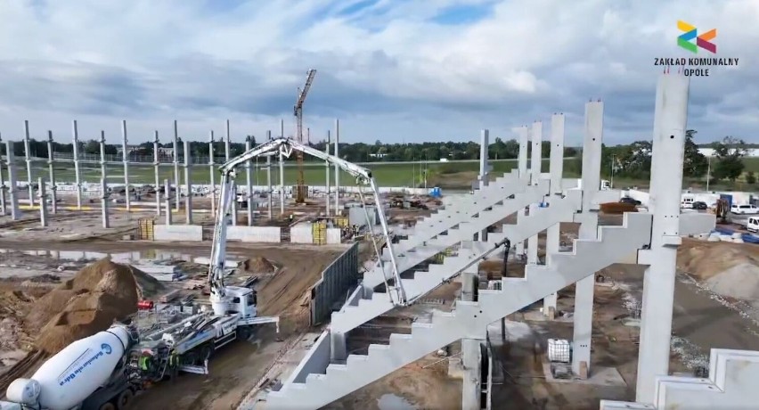 Tak wygląda postęp prac przy budowie stadionu w Opolu.