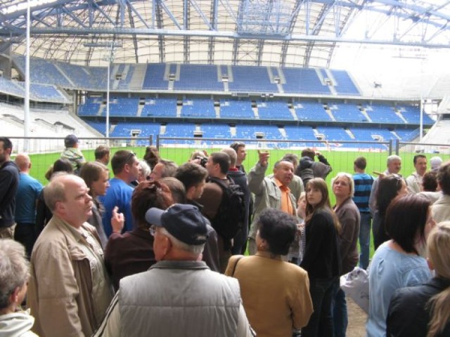 wycieczka na stadionie, zwiedzanie stadionu, stadion w Poznaniu