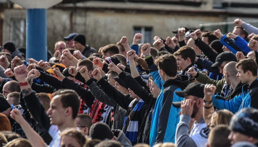 Zawisza Bydgoszcz pokonał Naprzód Jabłnowo Pomorskie 2:1 w...