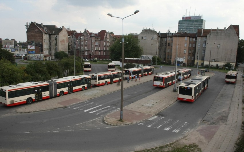 30.08.2013. gdansk nz.  petla autobusowa do likwidacji na ul...