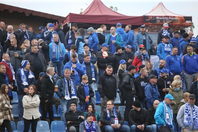 16.10.2021. Kibice na meczu Ruch Chorzów - Wisła Puławy.

Zobacz kolejne zdjęcia. Przesuwaj zdjęcia w prawo - naciśnij strzałkę lub przycisk NASTĘPNE