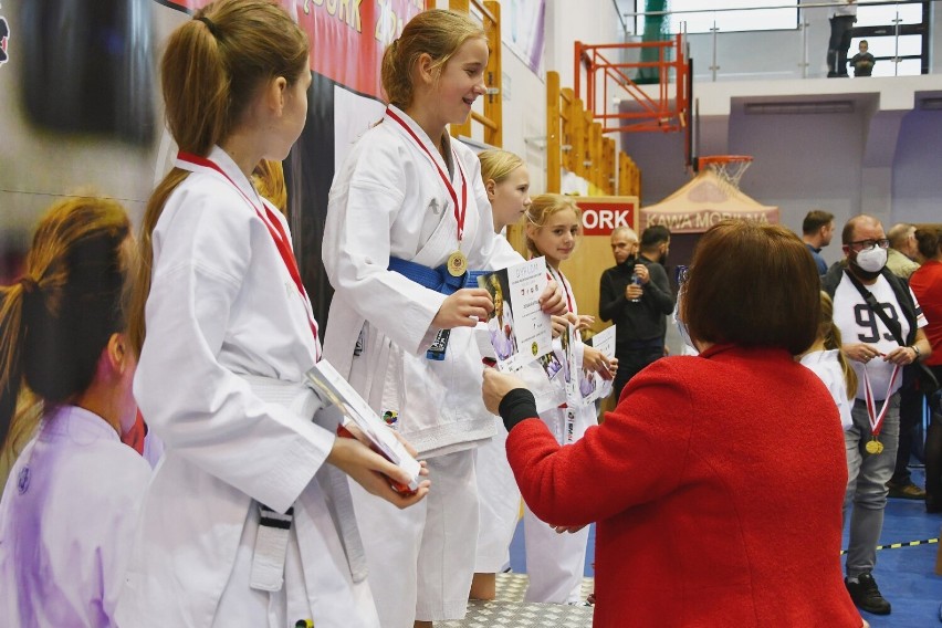 Lębork. Starosta i burmistrz otworzyli VII Grand Prix Karate WKF