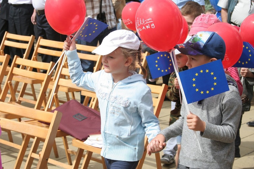 Puławy otrzymały Honorową Flagę Europy (zdjęcia)