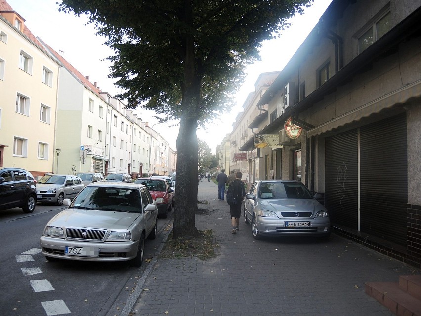 Chamskie parkowanie w Stargardzie nr 70-73. Tak stawiają auta w moich rejonach