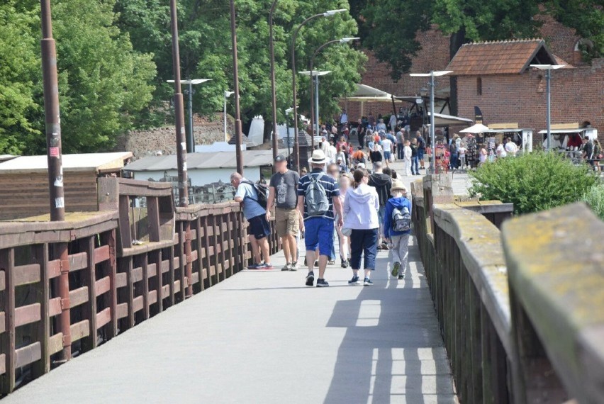 Remont drewnianego mostu na Nogacie w Malborku miał być przeprowadzony przed sezonem. Po przetargu władze miasta są w kropce