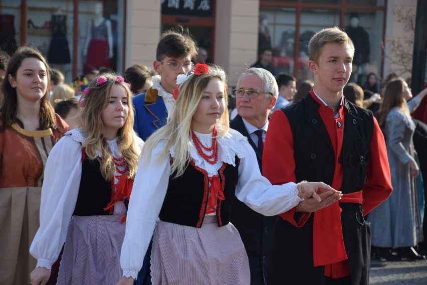 Fotorelacja z uczczenia 101. rocznicy odzyskania przez...