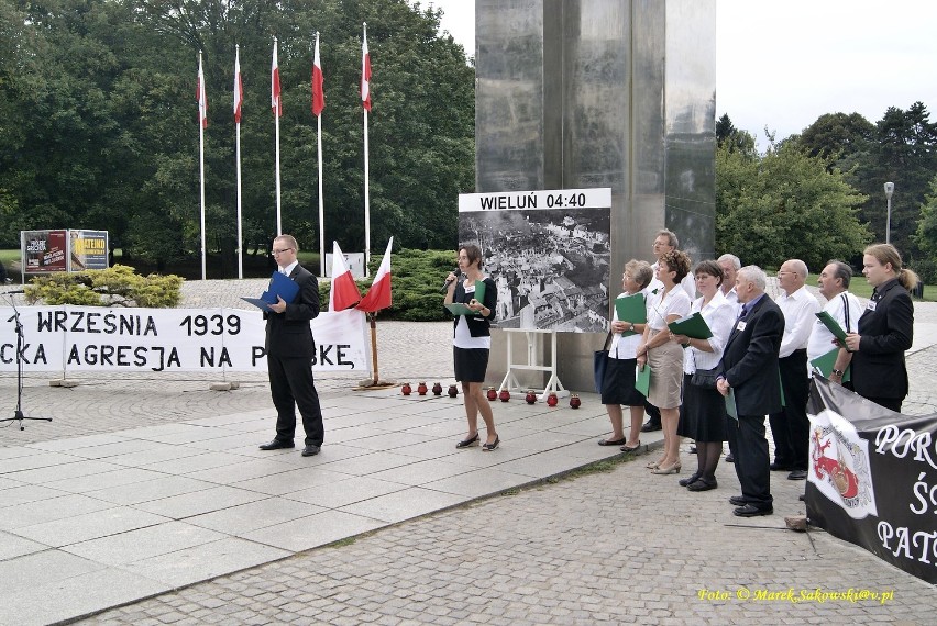 Szczecin: Uczcili rocznicę bombardowania Wielunia
