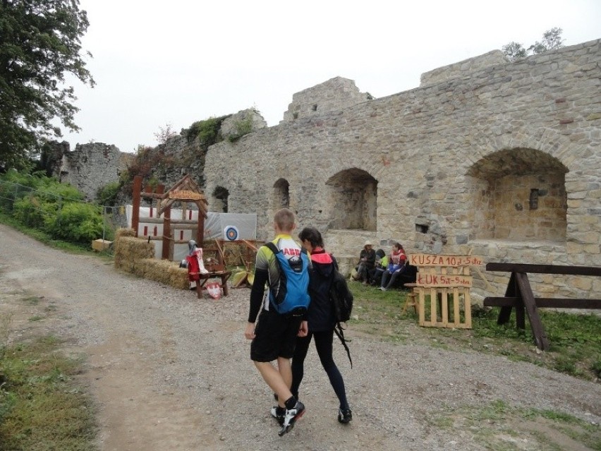 Otwarcie sezonu rekonstrukcji na zamku Tenczyn w Rudnie. Majowy piknik historyczny