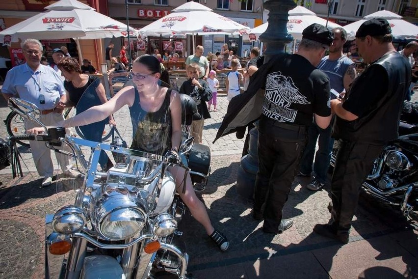 Zlot miłośników motocykli Harley Davidson w Wałbrzychu