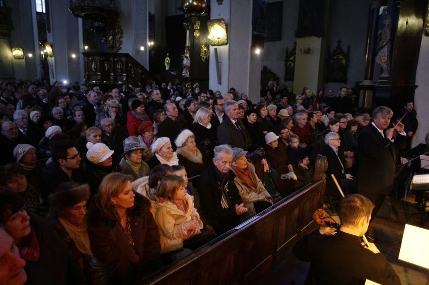 Gdańsk. Chór z orkiestrą zagrali koncert kolęd w kościele św. Mikołaja