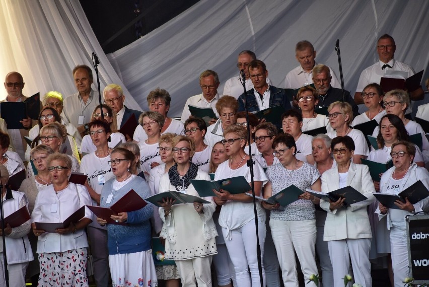 "Katolicy na Ulicy" - czyli Festiwal Radości Chrześcijańskiej, na którym wystąpił 150-osobowy chór pod dyrekcją Przemysława Wojnarowskiego