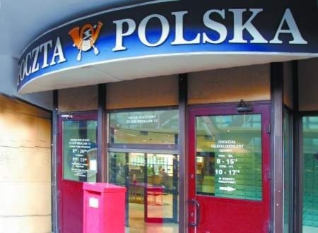 Fot. Tomasz Hołod Wpłata na rachunek bankowy organizacji pożytku publicznego, dokonana na poczcie, kosztuje złotówkę.