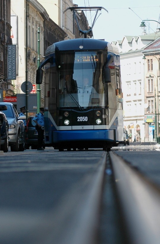 Na dodatkowe kursy tramwajów potrzeba dodatkowo 20 mln