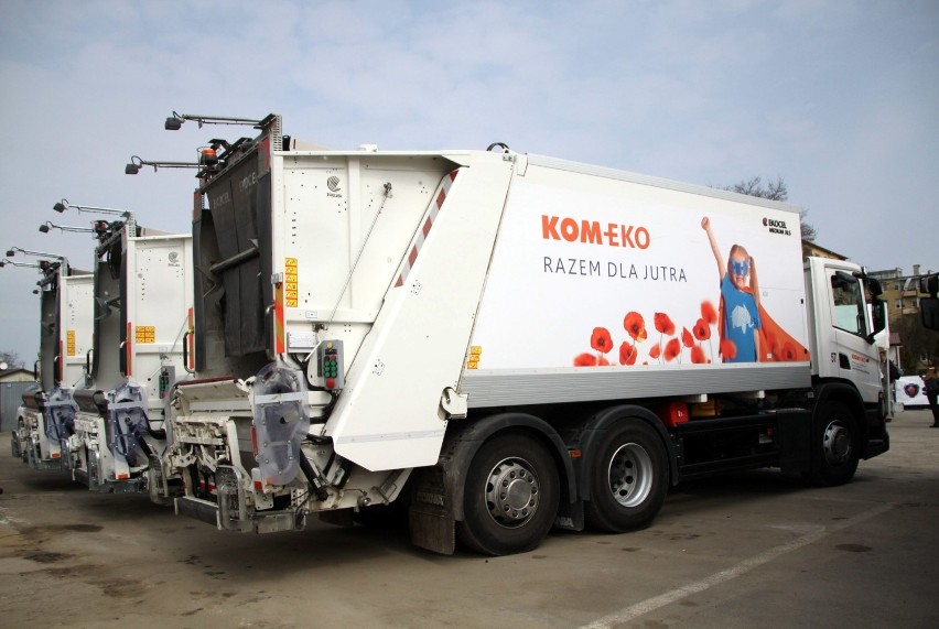 Kom-Eko ma nowe śmieciarki. Są bardziej ekologiczne (ZDJĘCIA)