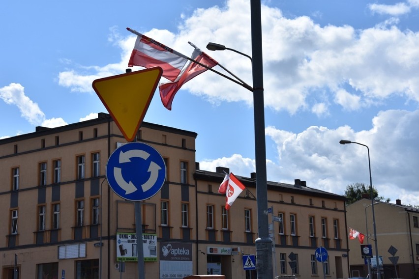 Śrem. Dzień Flagi Rzeczypospolitej Polskiej 2020 [GALERIA]