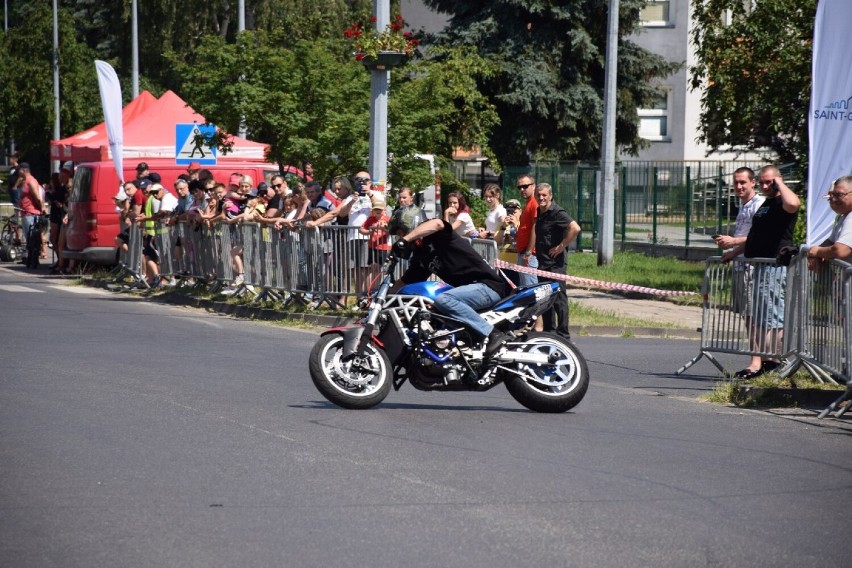 Wielka parada motocyklowa w Kole. Ryk silników opanował ulice miasta. Setki jednośladów i nie tylko w jednym miejscu. [ZDJĘCIA]