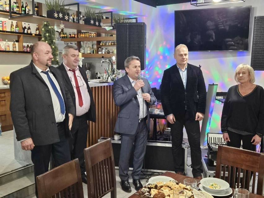 Burmistrz Staszowa Leszek Kopeć życzył udanej zabawy