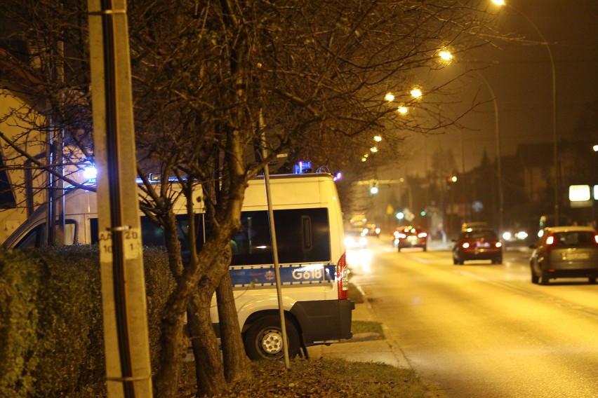 Tarnów: śmiertelny wypadek na zbiegu ulicy Romanowicza i alei Piaskowej [ZDJĘCIA]