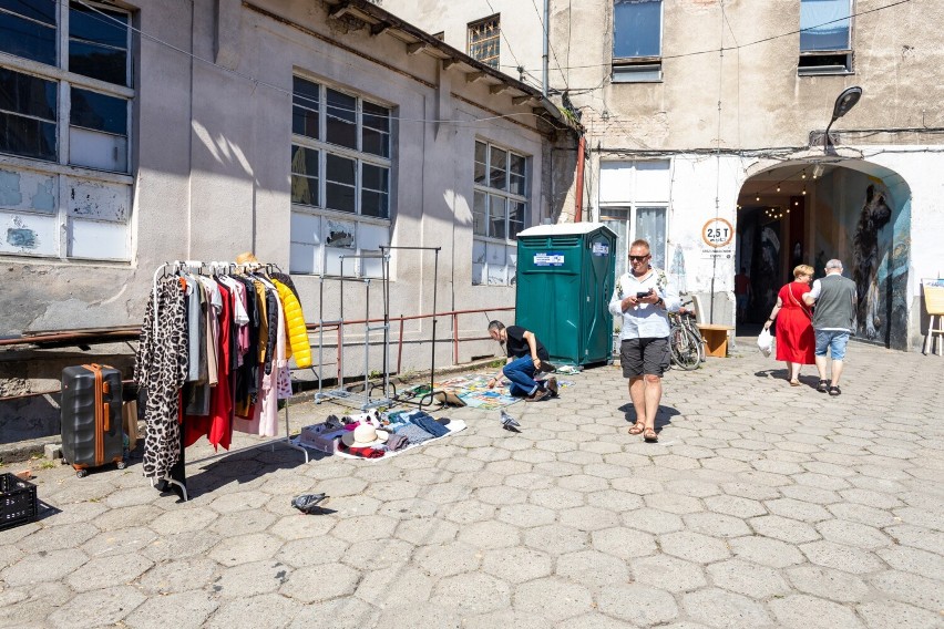 Szczeciński Bazar Smakoszy i Pchli Targ w Off Marinie. To pierwsza wakacyjna edycja wydarzenia [ZDJĘCIA]