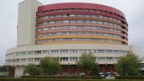 Szpital w Kaliszu ujawnia średnie zarobki swoich pracowników. SPRAWDŹ