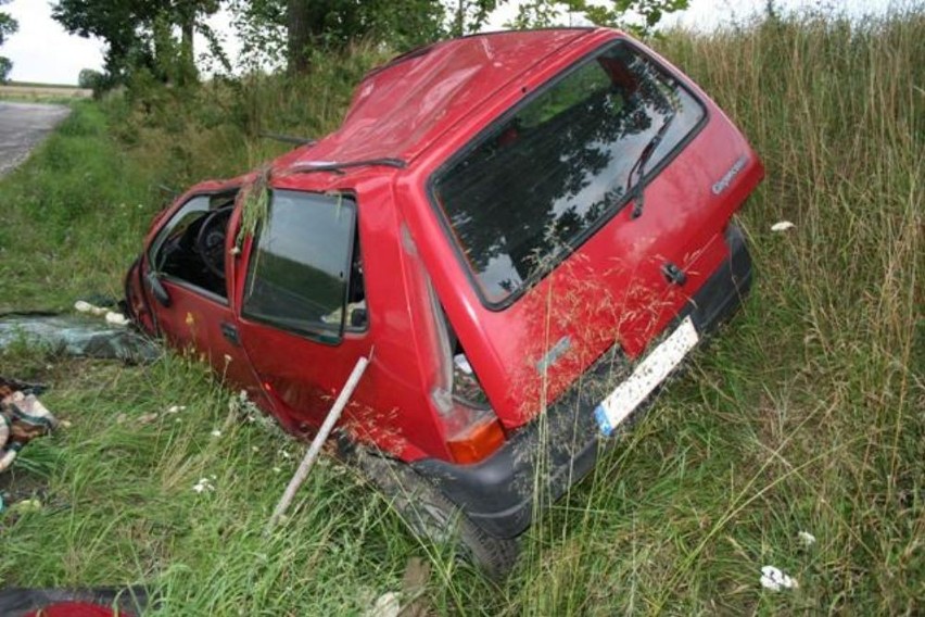 Tragiczny wypadek w Gorzycach. Kierowca fiata poniósł śmierć na miejscu [ZDJĘCIA]