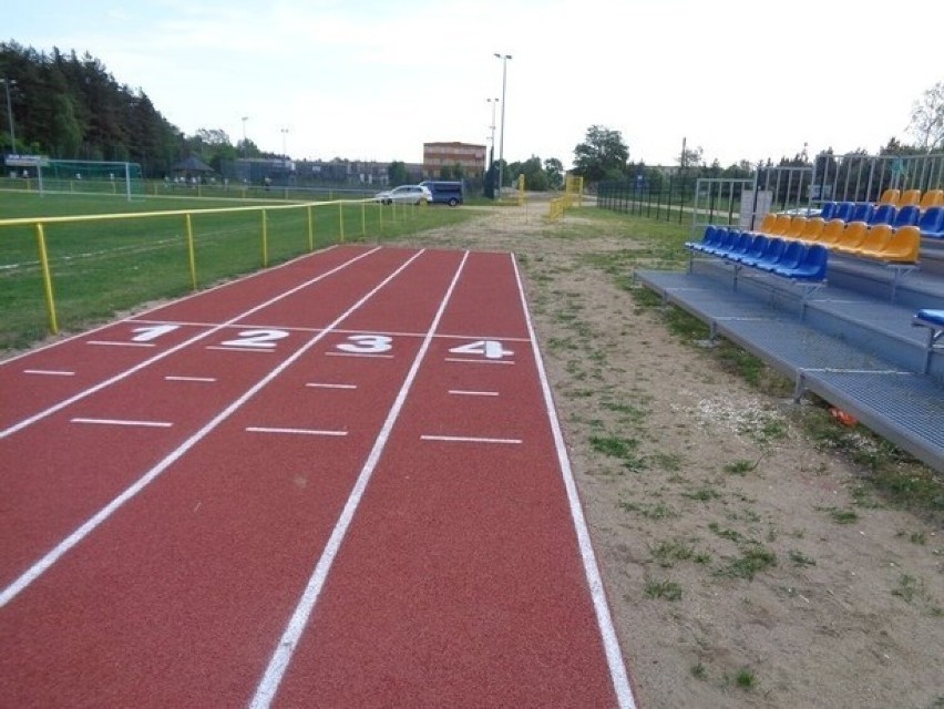 Ostatni raz stadion w Czarnej Dąbrówce był modernizowany w...