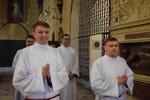 Mateusz Jędrzejczak z Lipna wraz czterem innymi alumnami przyjął, w uroczystość Zesłania Ducha Świętego, święcenia diakonatu w bazylice katedralnej we Włocławku.  Święceń udzielił im ks. bp Wiesław Mering, administrator apostolski diecezji włocławskiej.